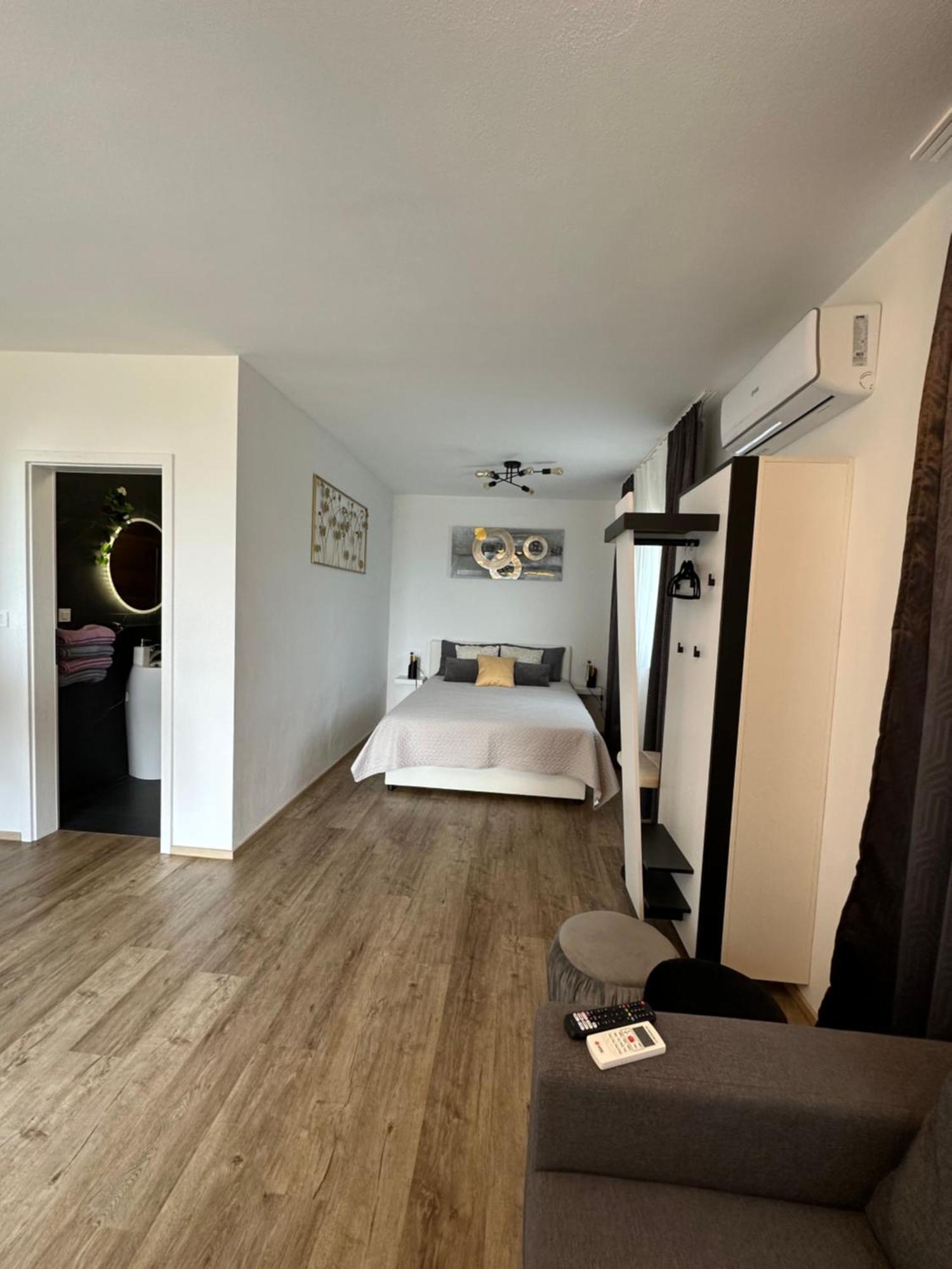 Apartmaji Meli Pu Izola Exteriör bild