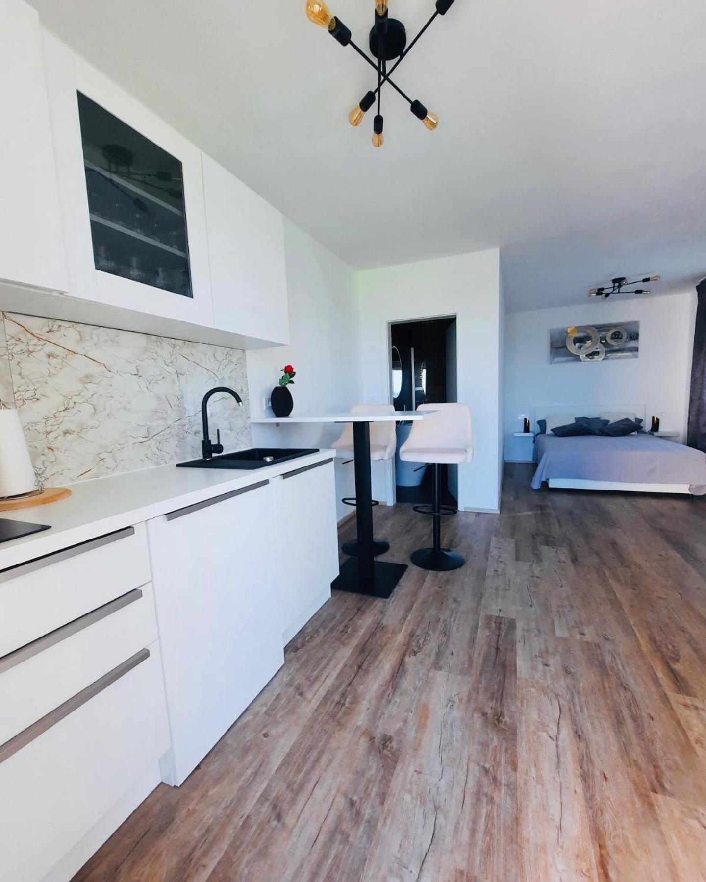 Apartmaji Meli Pu Izola Exteriör bild