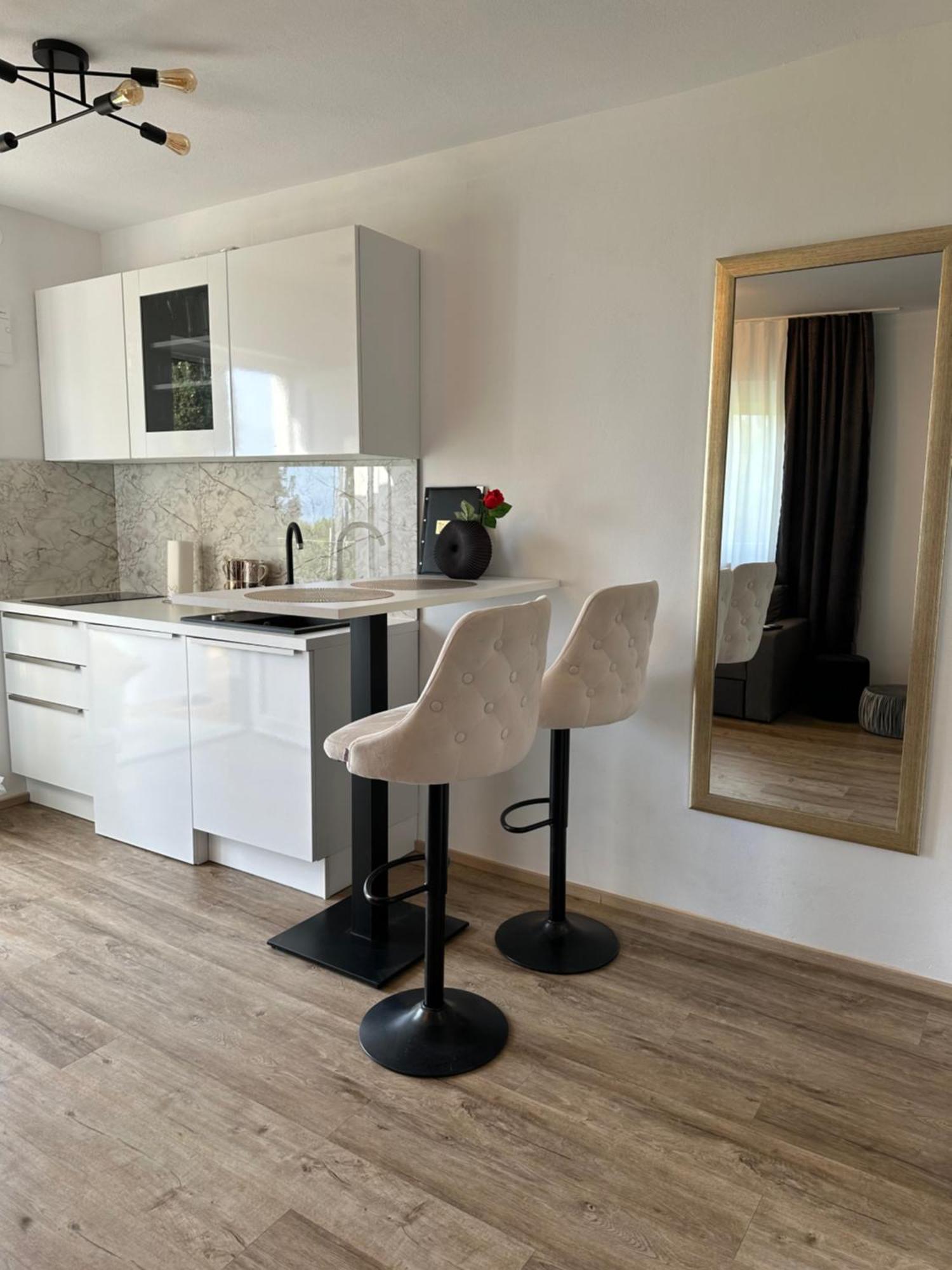 Apartmaji Meli Pu Izola Exteriör bild
