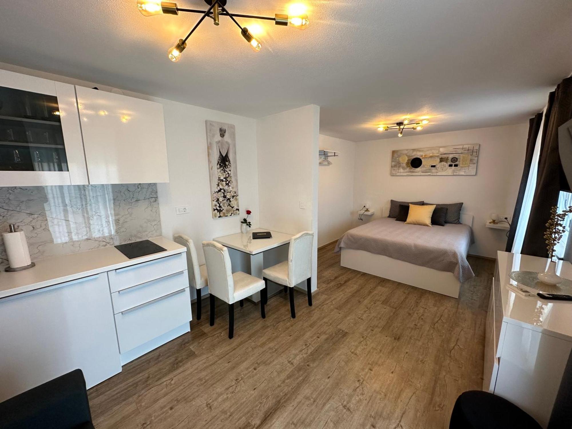 Apartmaji Meli Pu Izola Exteriör bild